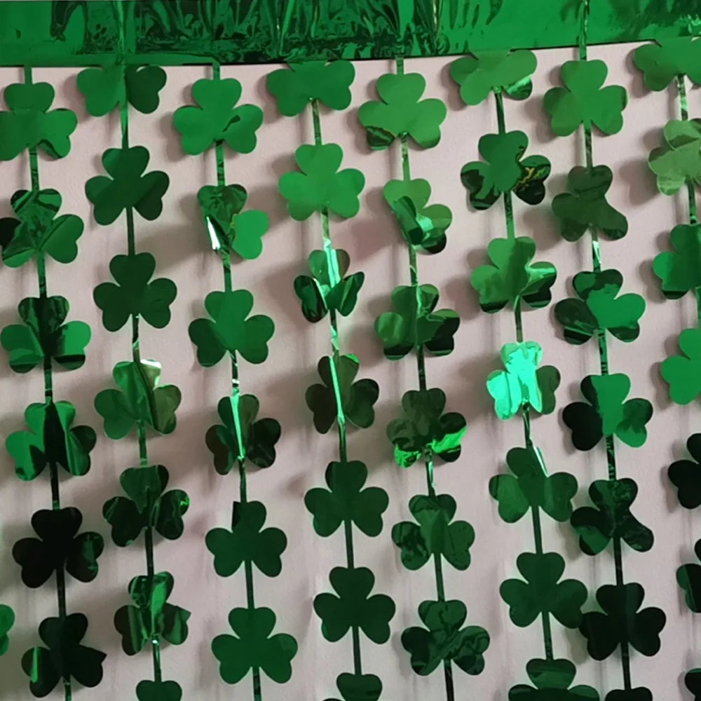St Patrick Day Backdrop Curtain Green Clover Foil Fringe Curtain Metallic Fringe Curtain Party Decorations Supplies Favor Gifts