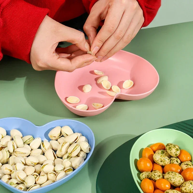 Set of 6pcs Heart-shaped Plate Creative Cake Plate with Tray Bone Dish Dried Fruit Snack Plate Candy Plate Container Snack Plate