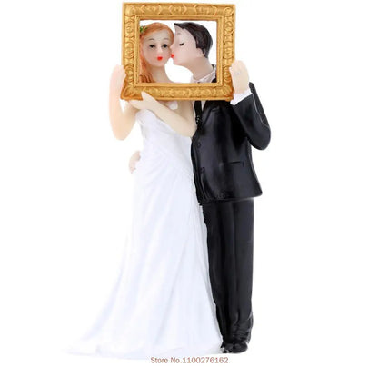 Cake Toppers Dolls Bride and Groom Figurines Funny Wedding Cake Toppers Stand Topper Decoration Supplies Marry Figurine