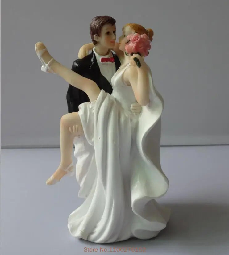 Cake Toppers Dolls Bride and Groom Figurines Funny Wedding Cake Toppers Stand Topper Decoration Supplies Marry Figurine