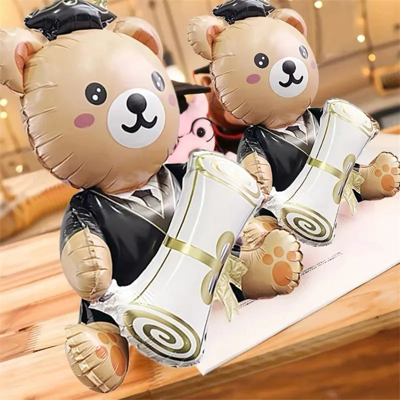 1pc Cute Holding Graduation Bear Aluminum Film Balloon, Graduation Party Balloon Perfect For School Events And Campus Decoration