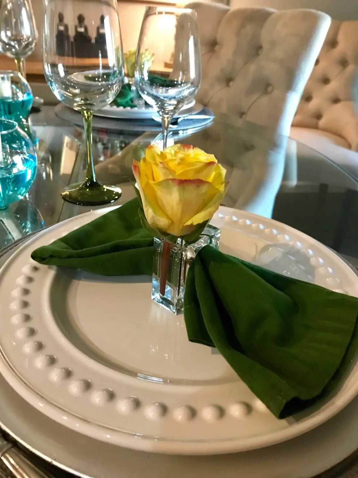 4-24Pcs Acrylic Napkin Rings Flower Vase Napkin Holders Clear Square Napkin Rings Bulk for Wedding Party Banquet Table Decor