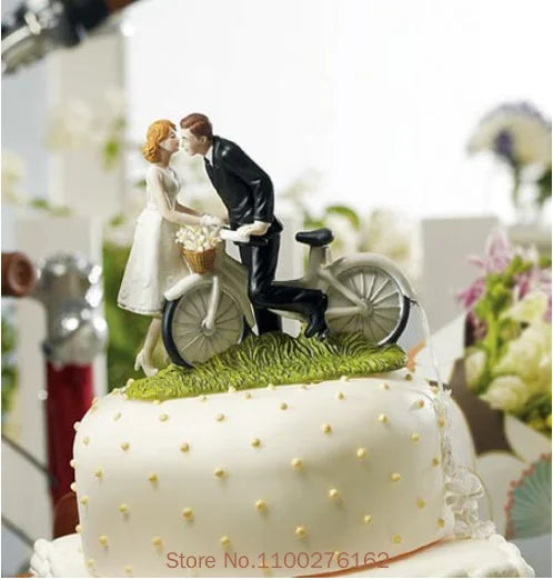 Cake Toppers Dolls Bride and Groom Figurines Funny Wedding Cake Toppers Stand Topper Decoration Supplies Marry Figurine