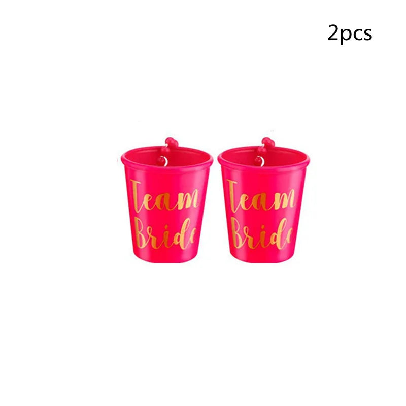1Set Team Bride To Be Cup Plastic Shot Glasses Necklace Bachelorette Party Supplies Wedding Bridal Shower Hen Night Decorations